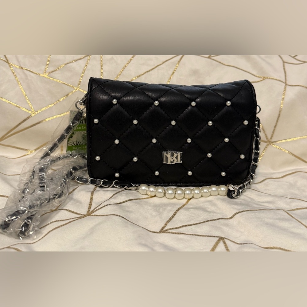 Badgley Mischka Crossbody Purse Black Diamond Quilted Vegan Leather NWT - Picture 5 of 11